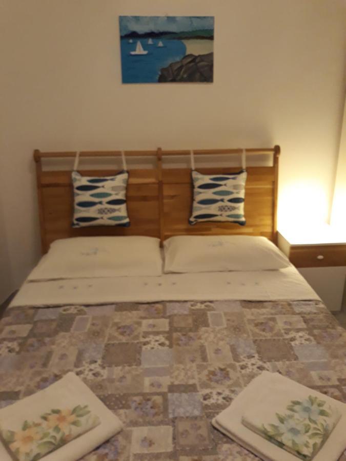 Apartmani Vinko Bol Exterior photo